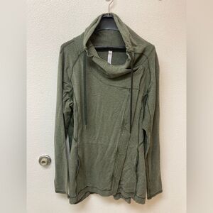 LULULEMON Green zippered Jacket (12)